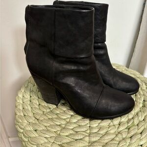 Rag & Bone Matte Black Leather Round Toe Chunky Heel Western Booties